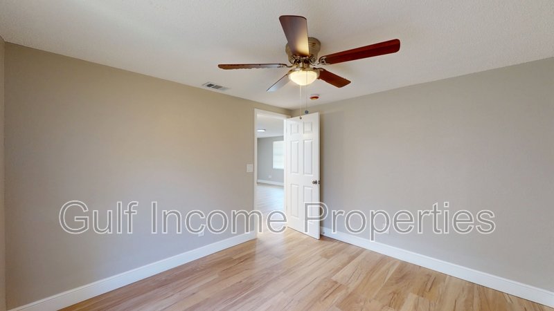 2515 30th Avenue Drive East - B property image