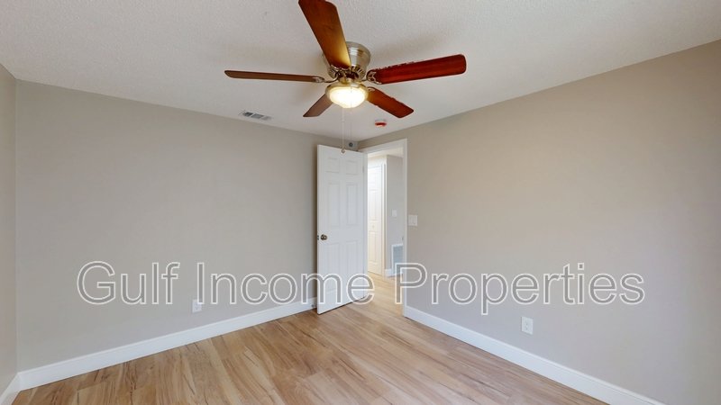 2515 30th Avenue Drive East - B property image