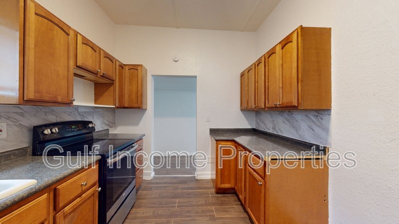 1510 10th Street West - B property image