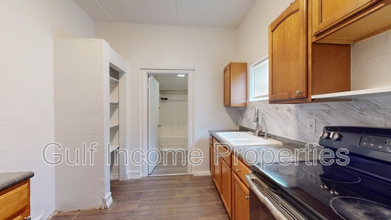 1510 10th Street West - B property image