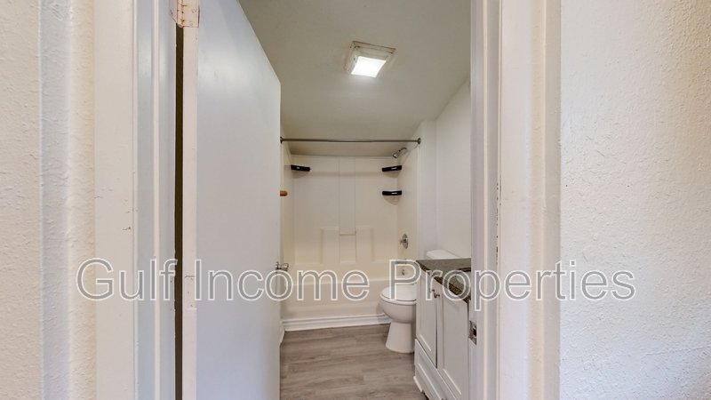 1510 10th Street West - B property image