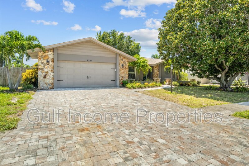 8307 12th Avenue Drive Northwest property image