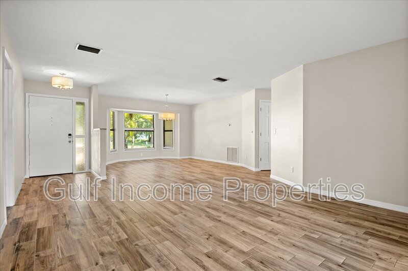 8307 12th Avenue Drive Northwest property image