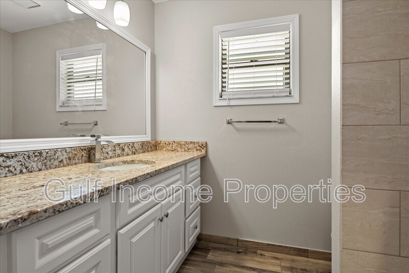 8307 12th Avenue Drive Northwest property image