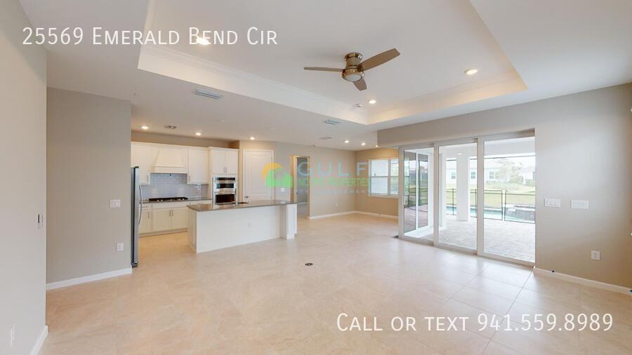 25569 Emerald Bend Cir property image
