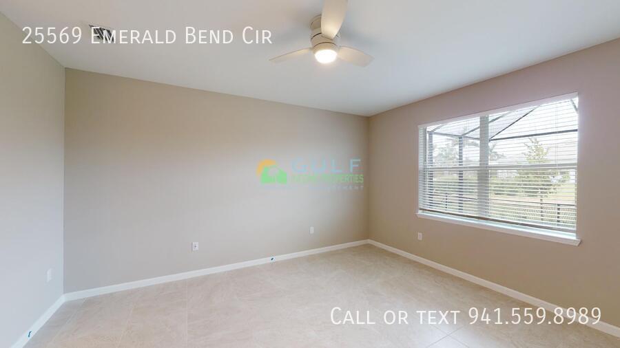 25569 Emerald Bend Cir property image