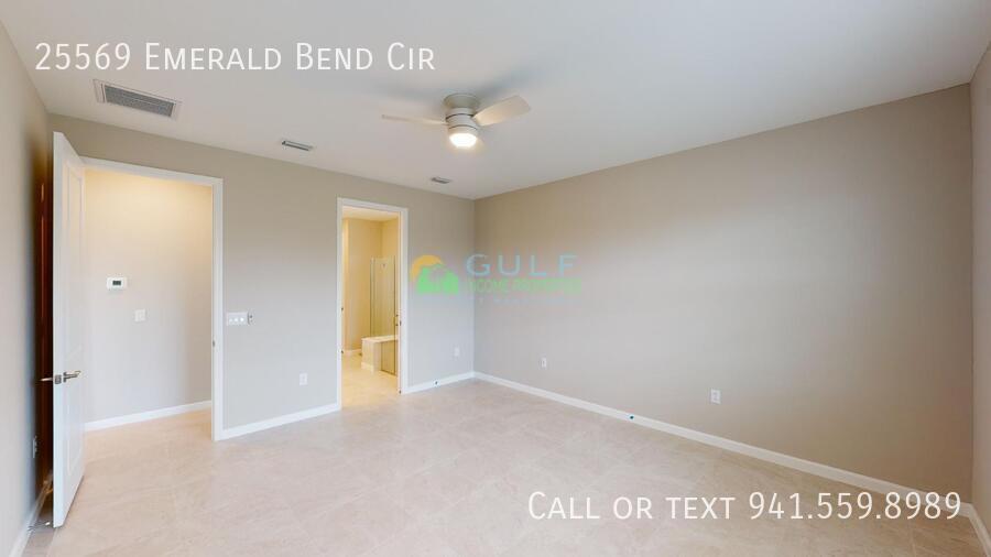 25569 Emerald Bend Cir property image