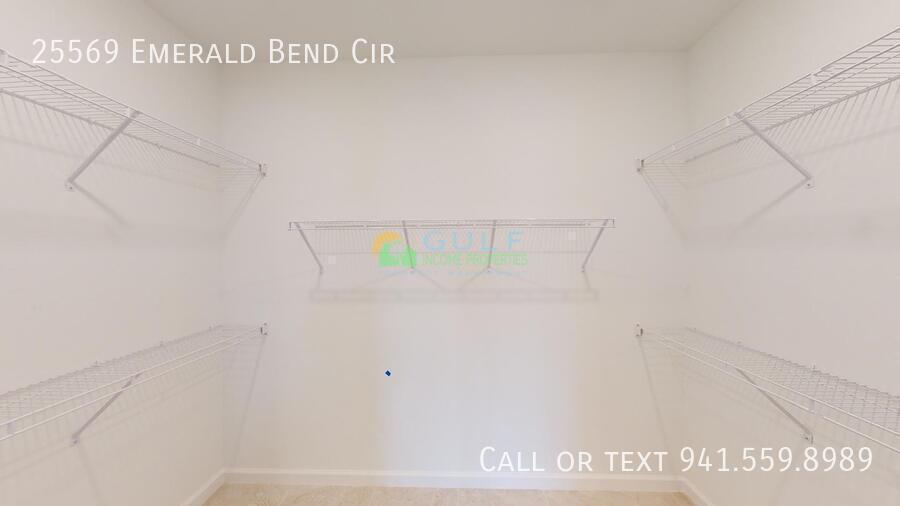 25569 Emerald Bend Cir property image