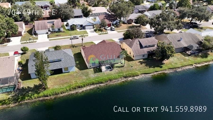 704 49th St E property image