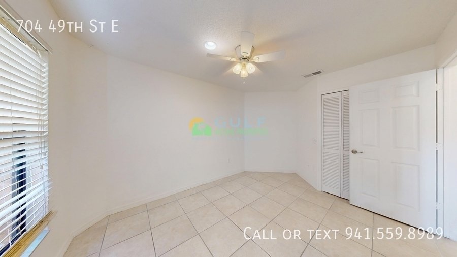 704 49th St E property image