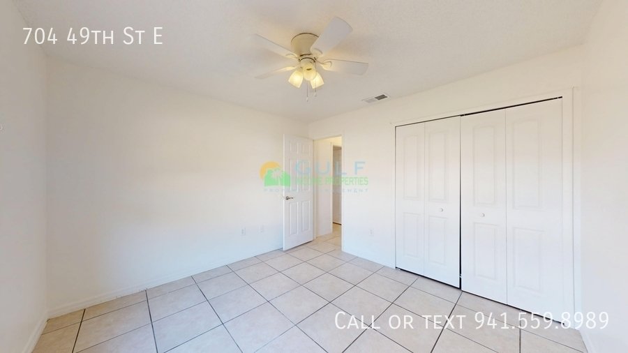 704 49th St E property image