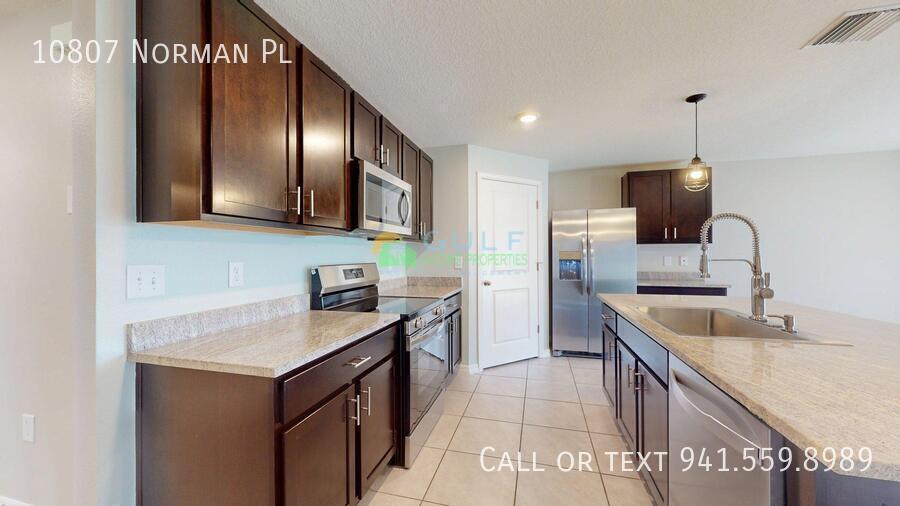 10807 Norman Pl property image