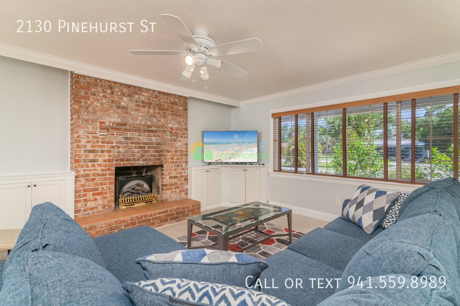 2130 Pinehurst St property image