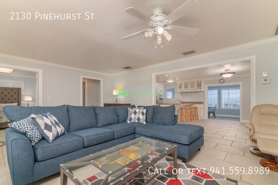 2130 Pinehurst St property image