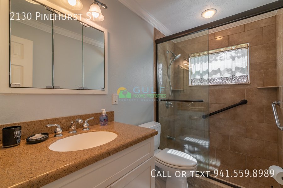 2130 Pinehurst St property image