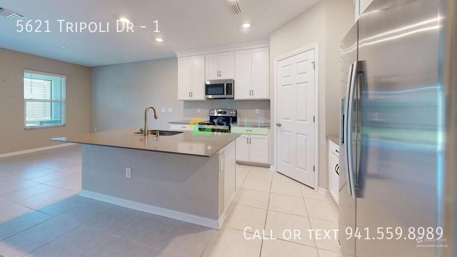 5621 Tripoli Dr property image