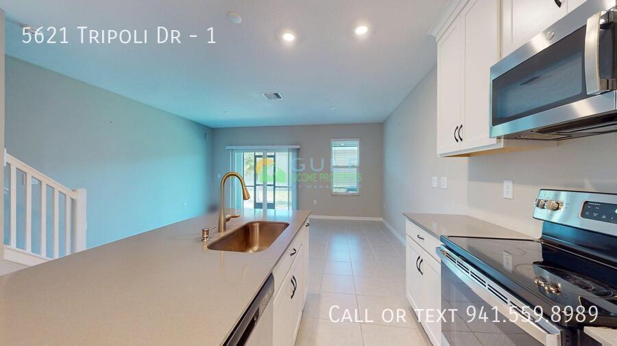 5621 Tripoli Dr property image