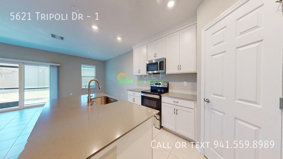 5621 Tripoli Dr property image