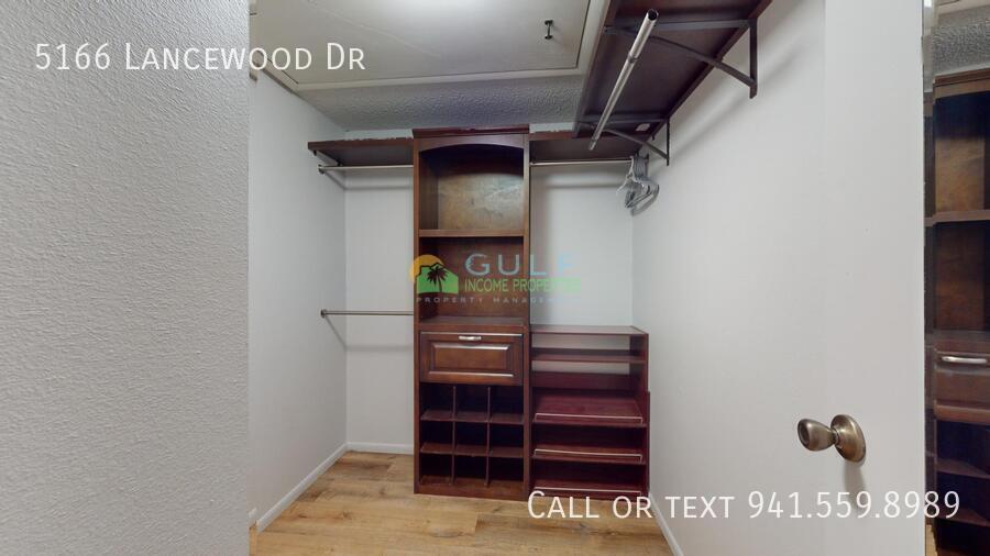 5166 Lancewood Dr property image