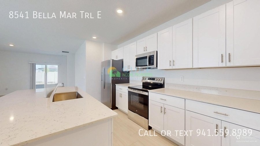 8541 Bella Mar Trl E property image