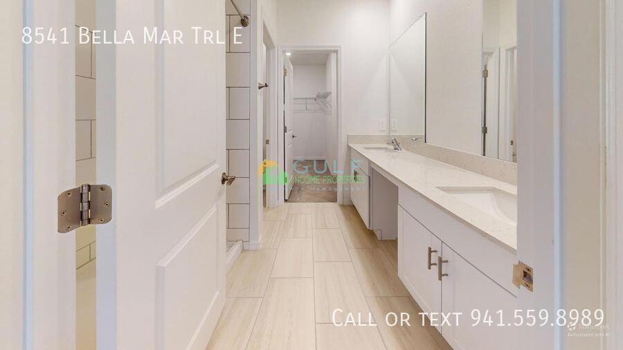 8541 Bella Mar Trl E property image