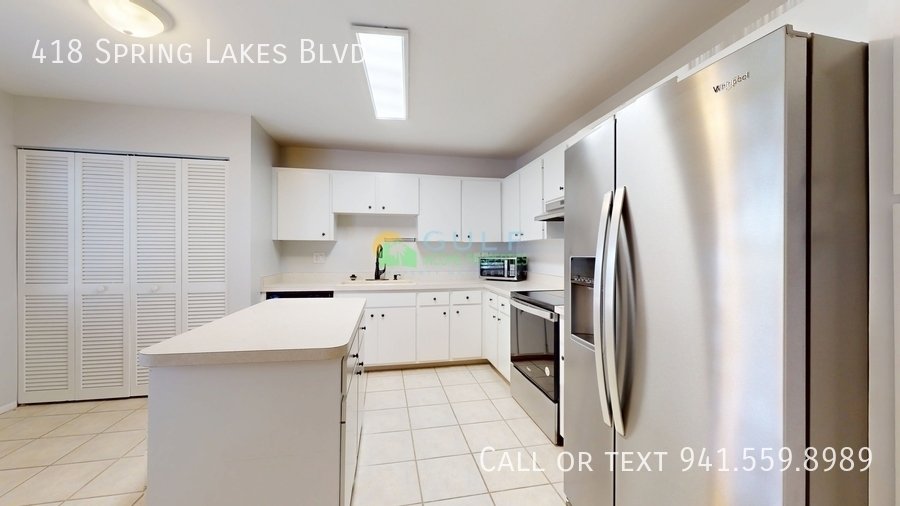 418 Spring Lakes Blvd property image