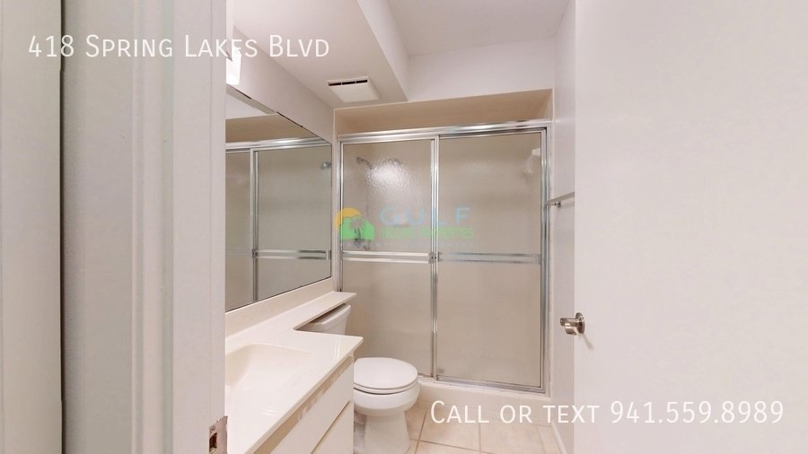 418 Spring Lakes Blvd property image
